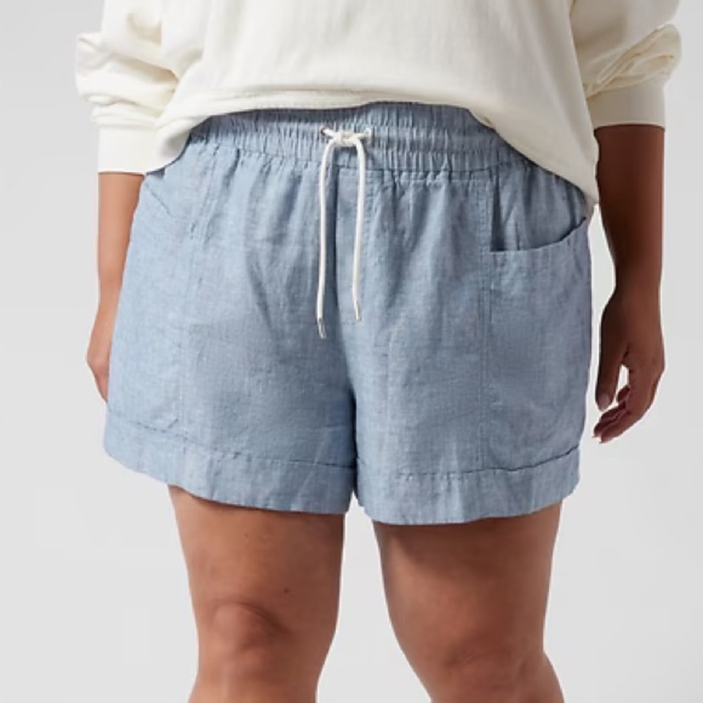 Athleta Cabo Linen 4” Shorts in Chambray NWT